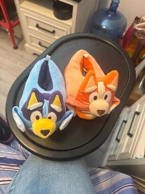 Small kid size 9/10 Character Kids Plush Slipper - Samsclub.com